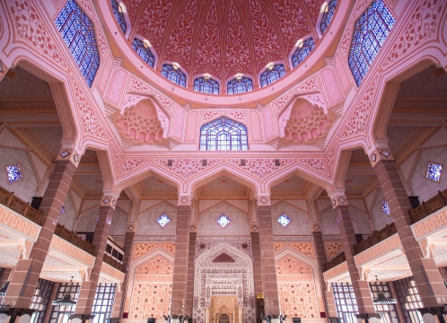 ピンクモスク（プトラモスク）